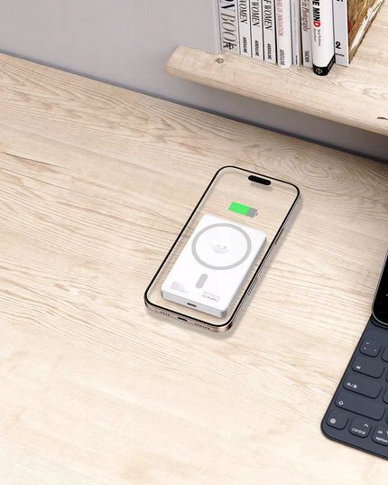 Magnetinis išorinis akumuliatorius Power Bank su MagSafe 5000mAh 15W