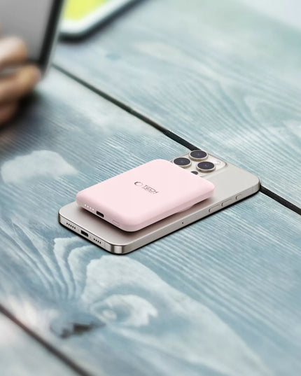 Magnetinis išorinis akumuliatorius "Powerbank" su "MagSafe" 5000 mAh Qi 15 W – mažas ir lengvas