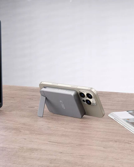 MAGNETINIS POWERBANKAS SU MAGSAFE 10000MAH USB-C SU STOVU