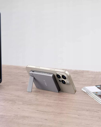 Magnetinis powerbank išorinė baterija su MagSafe 5000mAh USB-C su stovu
