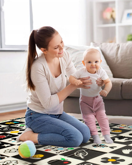 EDUKACINIS SULANKSTOMAS DVIPUSIS KONTRASTINIS PUTŲ KILIMĖLIS HUMBI SU ABĖCĖLE IR KREPŠIU