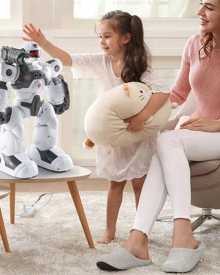 Daugiafunkcis nuotoliniu būdu valdomas robotas HollaKids RoboActor, šaudo strėlytėmis ir leidžia garų efektą