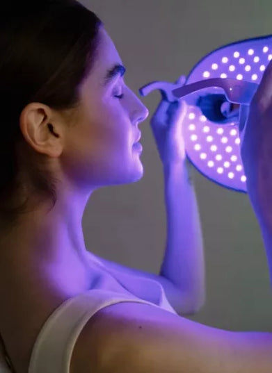 TOUCHBeauty GLAM fotoninės šviesos LED veido kaukė su 3 režimais