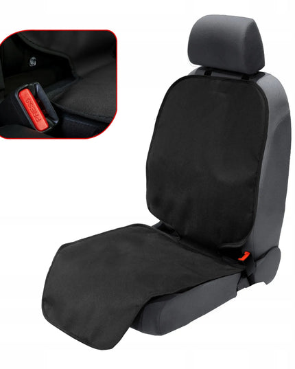 Juodas apsauginis kilimėlis po vaikiška automobiline kėdute su ISOFIX