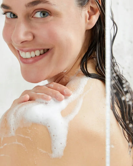 NIVEA Creme Care kreminė dušo želė su NIVEA kremo kvapu 500 ml