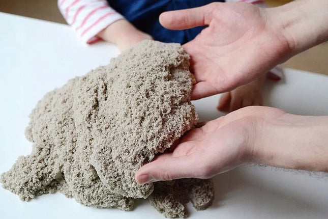 Nefere NaturSand kinetinis smėlis, 5 kg, su pripučiamu smėlio baseinėliu, pagaminta Lenkijoje