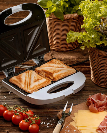 Opiekacz do kanapek sandwich trójkąty 750W nieprzywierająca powłoka