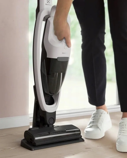 Electrolux 500 serijos 2 viename dulkių siurblys ES52CB18SH, veikia iki 45 min.