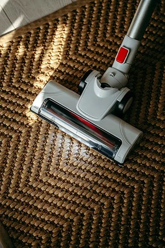 Belaidis vertikalus rankinis dulkių siurblys be maišelio