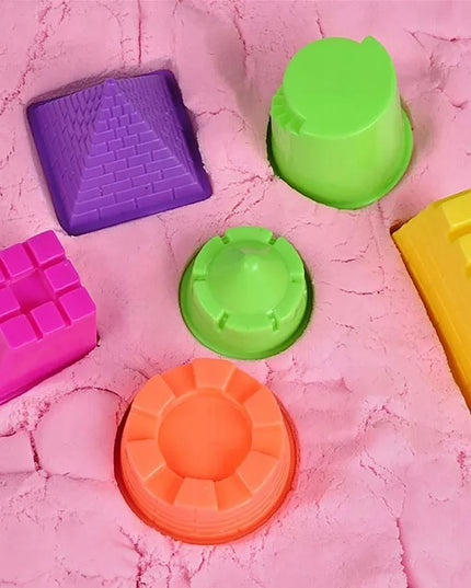 Gordon Toys kinetinio smėlio rinkinys su baseinėliu, formelėmis ir kastuvėliu