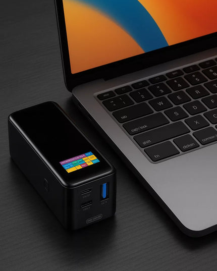 Išorinė baterija BLOW 27000 mAh 140W QC PD USB-C LCD, skirta nešiojamiesiems kompiuteriams ir lėktuvams