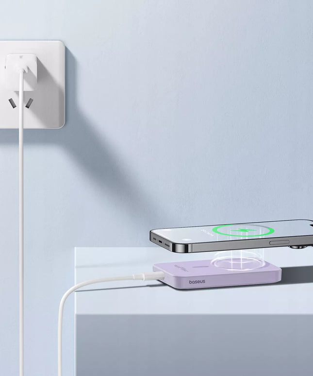 BASEUS INDUKCINIS IŠORINIS BATERIJŲ ĮKROVIKLIS 5000mAh 20W GREITAS MAGSAFE + LAIDAS LĖKTUVAMS