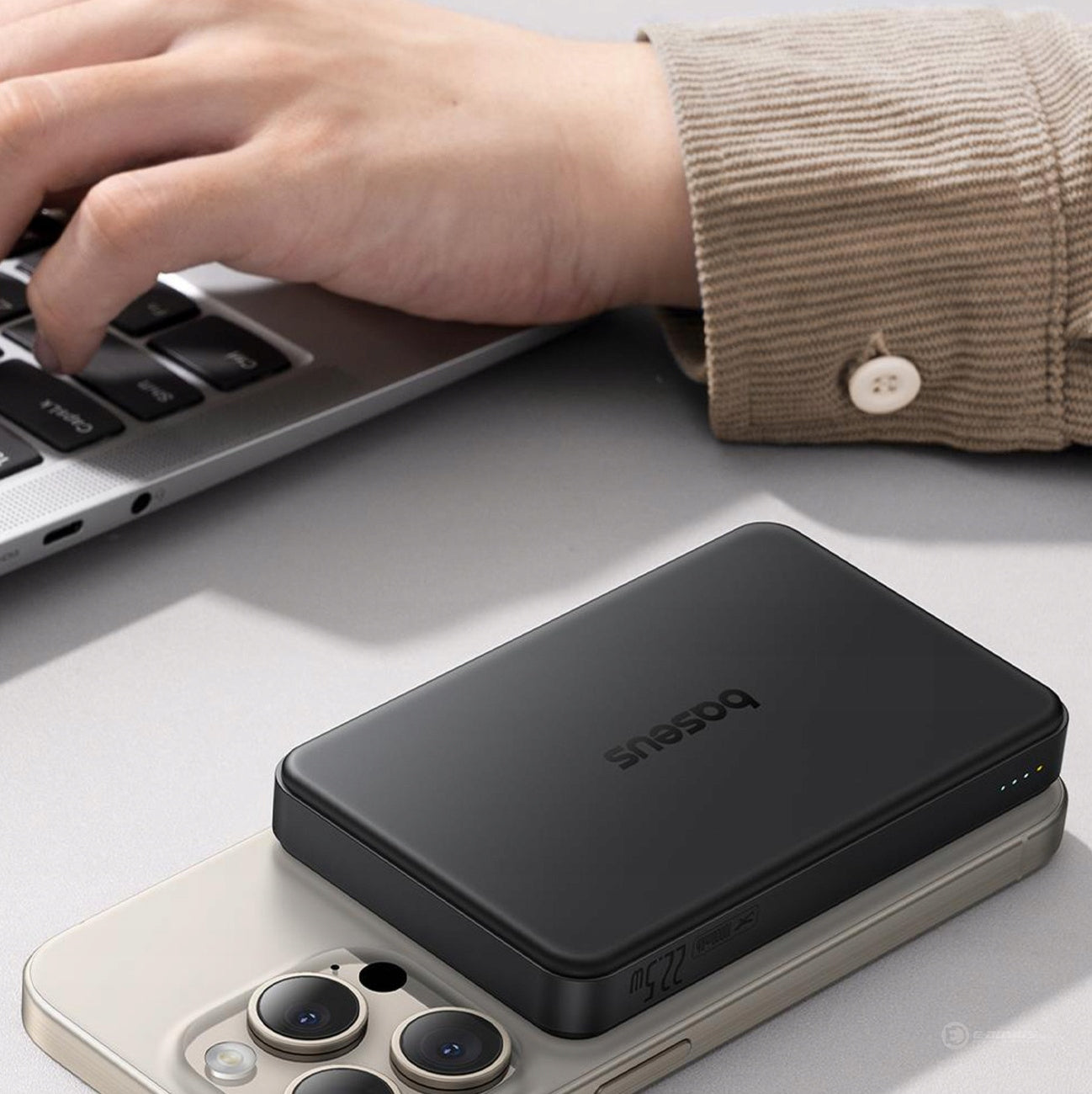 Indukcinis maitinimo blokelis su MagSafe BASEUS 10000mAh Qi2 22.5W USB-C USB + Kabelis