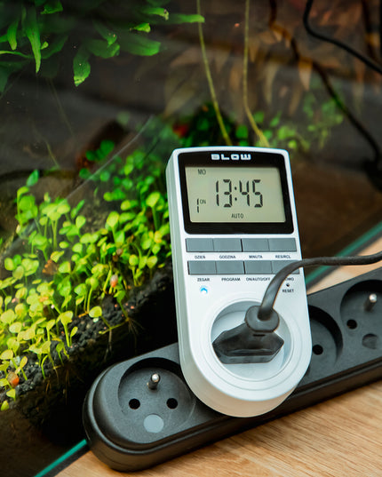 Skaitmeninis laikmačio programuotojas LCD jungiklis su tvarkaraščiu ir lenkų meniu