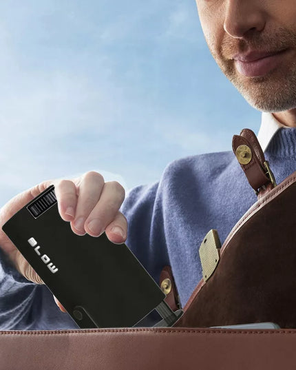Nešiojamas sukamasis projektorius BLOW CINEMA BLACK su Android, Smart TV ir Wi-Fi