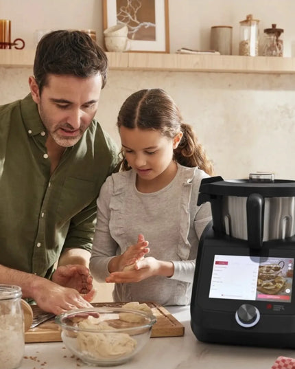 Virtuvinis robotas „SilverCrest Monsieur Cuisine Smart 2025“, antracito spalvos, su Wi-Fi ir programėle