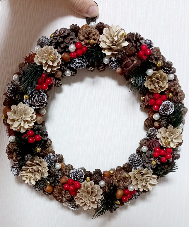 Rankų darbo Kalėdinis vainikas ant durų "Kalėdų dvasia"