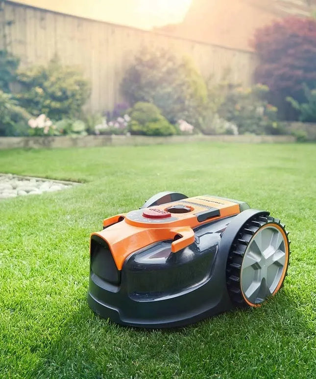 Automatinė vejapjovė robotas LawnMaster VBRM16 OcuMow