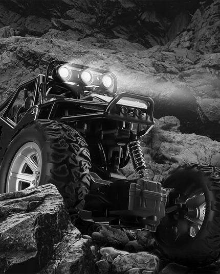 RC visureigis BEKELNĖS NUOTYKIŲ PIONIERIUS VALDOMAS NUOTOLINIU BŪDU SU PULTELIU