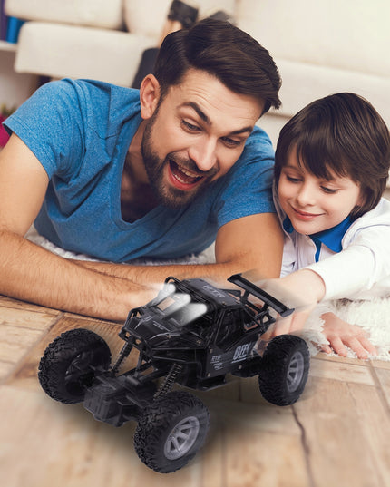 RC visureigis BEKELNĖS NUOTYKIŲ PIONIERIUS VALDOMAS NUOTOLINIU BŪDU SU PULTELIU