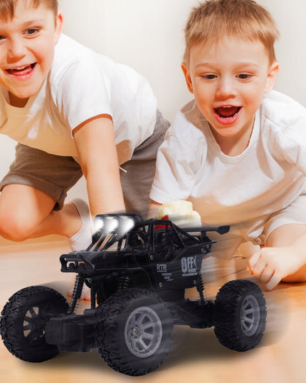 RC visureigis BEKELNĖS NUOTYKIŲ PIONIERIUS VALDOMAS NUOTOLINIU BŪDU SU PULTELIU