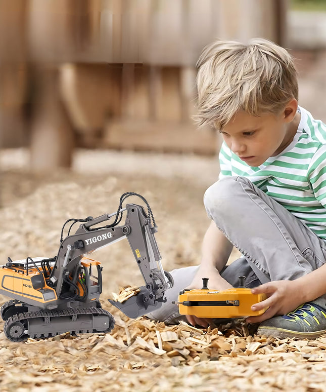 Nuotoliniu būdu valdomas automobilis su pulteliu – žaislas vaikams, berniukams, šventėms