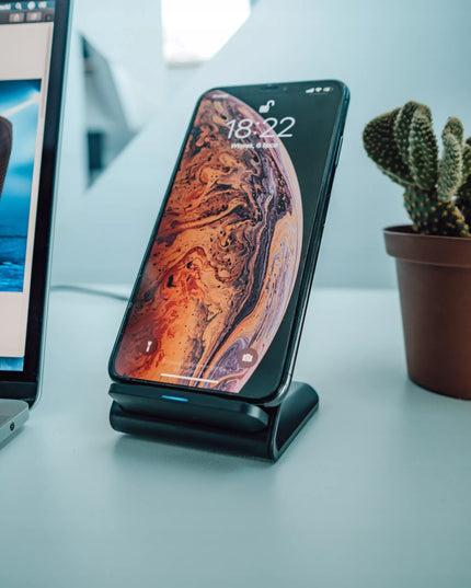 BLOW belaidis indukcinis tinklo įkroviklis, greito įkrovimo stotelė 15W USB-C QI