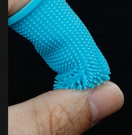 SILIKONINIS ŠEPETĖLIS DANTŲ VALYMUI ŠUNIUKUI SAUGUS