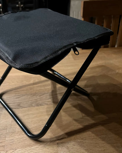 SUDEDAMAS KOMPAKTINIS METALINIS TABURETAS/STALELIS TURISTINIS ŽVEJYBINIS DĖKLAS