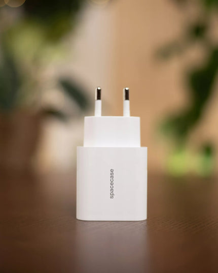 SPARTUSIS UNIVERSALUS USB-C USB ĮKROVIKLIS 20W 3A QC + LAIDAS TIPAS C PD 60W