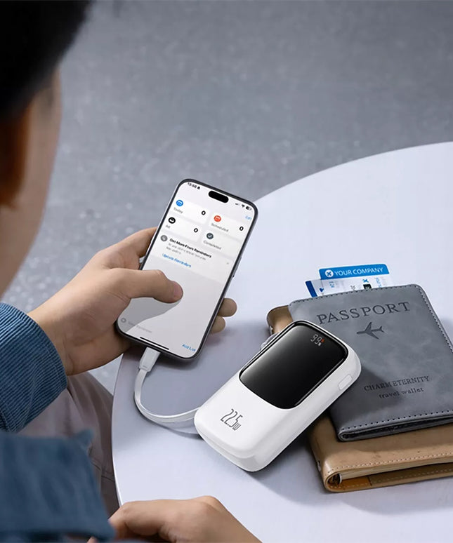 Greitasis „Baseus Qpow“ maitinimo bankas 22,5 W 10000 mAh su integruotu USB-C kabeliu