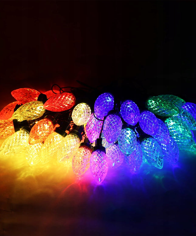 Šviečiantys kankorėžiai Kalėdinės girliandos dekoratyvinė švieselių juosta iš kankorėžių 50LED Goliat