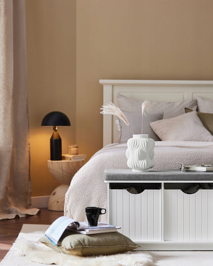 SoBuy Balta batų spintelė-suolas su 3 skyriais FSR30-W