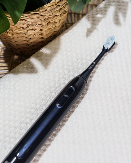 Oromed ORO-SMILE Navy Blue – garsinis dantų šepetėlis, 5 režimai, IPX7, USB-C