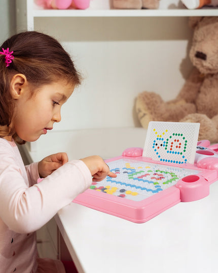 Magnetinė lenta su karoliukais - triušis, mozaikos trafaretų dėlionė