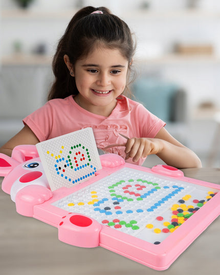 Magnetinė lenta su karoliukais - triušis, mozaikos trafaretų dėlionė