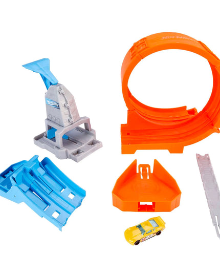 „Hot Wheels“ trasa „Wyskocznia“ su automobiliuku