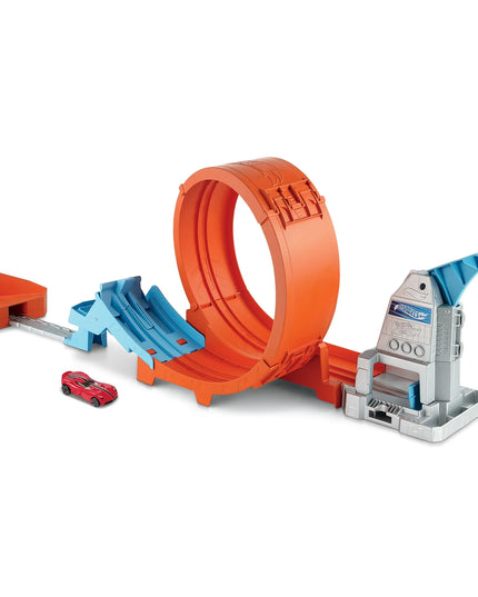 „Hot Wheels“ trasa „Wyskocznia“ su automobiliuku