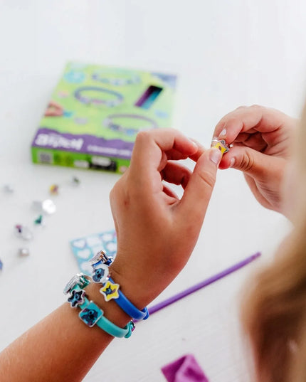 Totum kūrybinis apyrankių su pakabukais gamybos rinkinys „Stitch“
