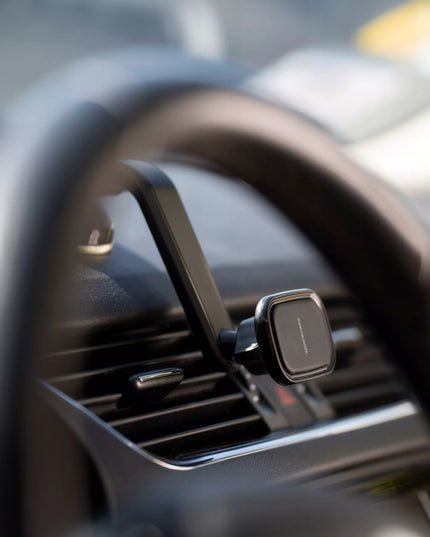Magnetinis automobilinis telefono laikiklis ant prietaisų skydelio Spacecase