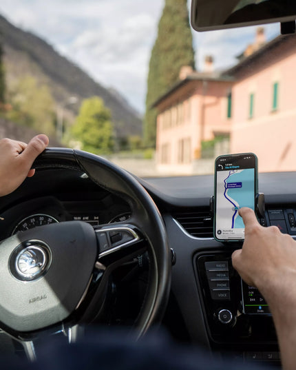 Automobilinis telefono laikiklis ant prietaisų skydelio Spacecase SC18