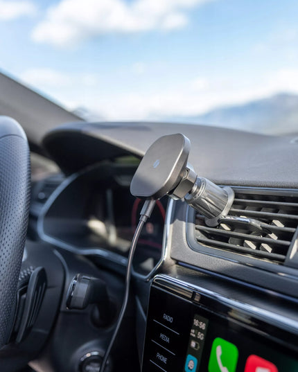 Automobilinis telefono laikiklis į ventiliacijos groteles su MagSafe krovikliu