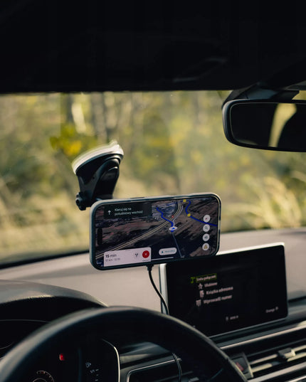 AUTOMOBILINIS TELEFONO LAIKIKLIS ANT STIKLO SU INDUKCINIU ĮKROVIKLIU, SKIRTAS MAGSAFE