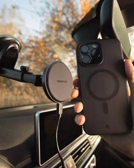 Automobilinis telefono laikiklis su indukciniu įkrovikliu, tvirtinamas prie stiklo, su MagSafe