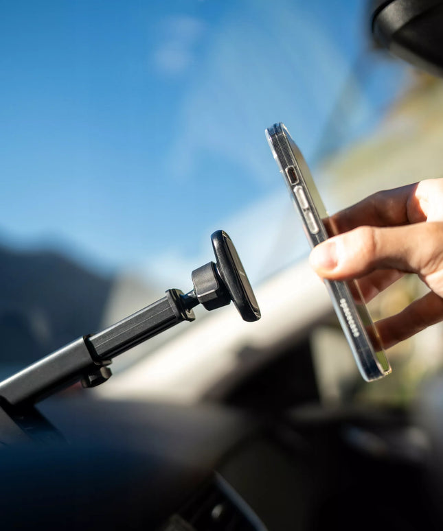 Magnetinis automobilinis laikiklis priekiniam stiklui ar prietaisų skydeliui Spacecase