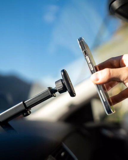 MAGNETINIS AUTOMOBILINIS LAIKIKLIS ANT STIKLO AR PRIETAISŲ SKYDELIO STIPRUS
