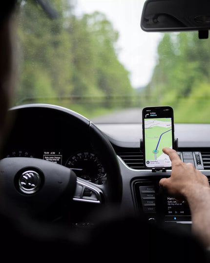 Automobilinis telefono laikiklis ant prietaisų skydelio Spacecase
