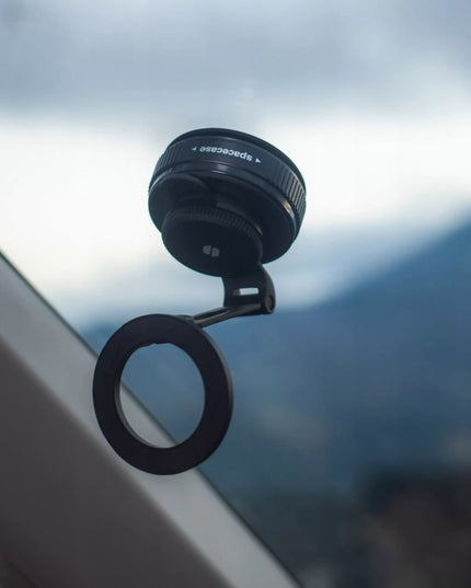 Spacecase automobilinis telefono laikiklis su vakuuminiu siurbtuku, skirtas MagSafe