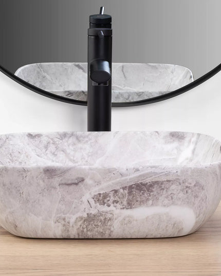Mažas pilkas stalviršio praustuvas su akmens raštu, skirtas WC REA BELINDA MINI STONE