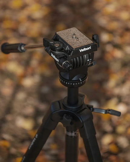 Velbon Videomate 638 trikojis su fiksuota galvute